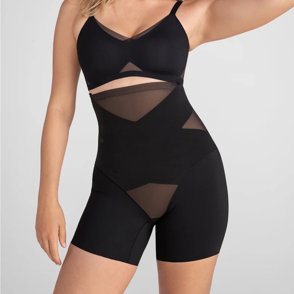 Honeylove Other - NWOT💕HONEYLOVE SuperPower Girl-Short in Runway Size 1X